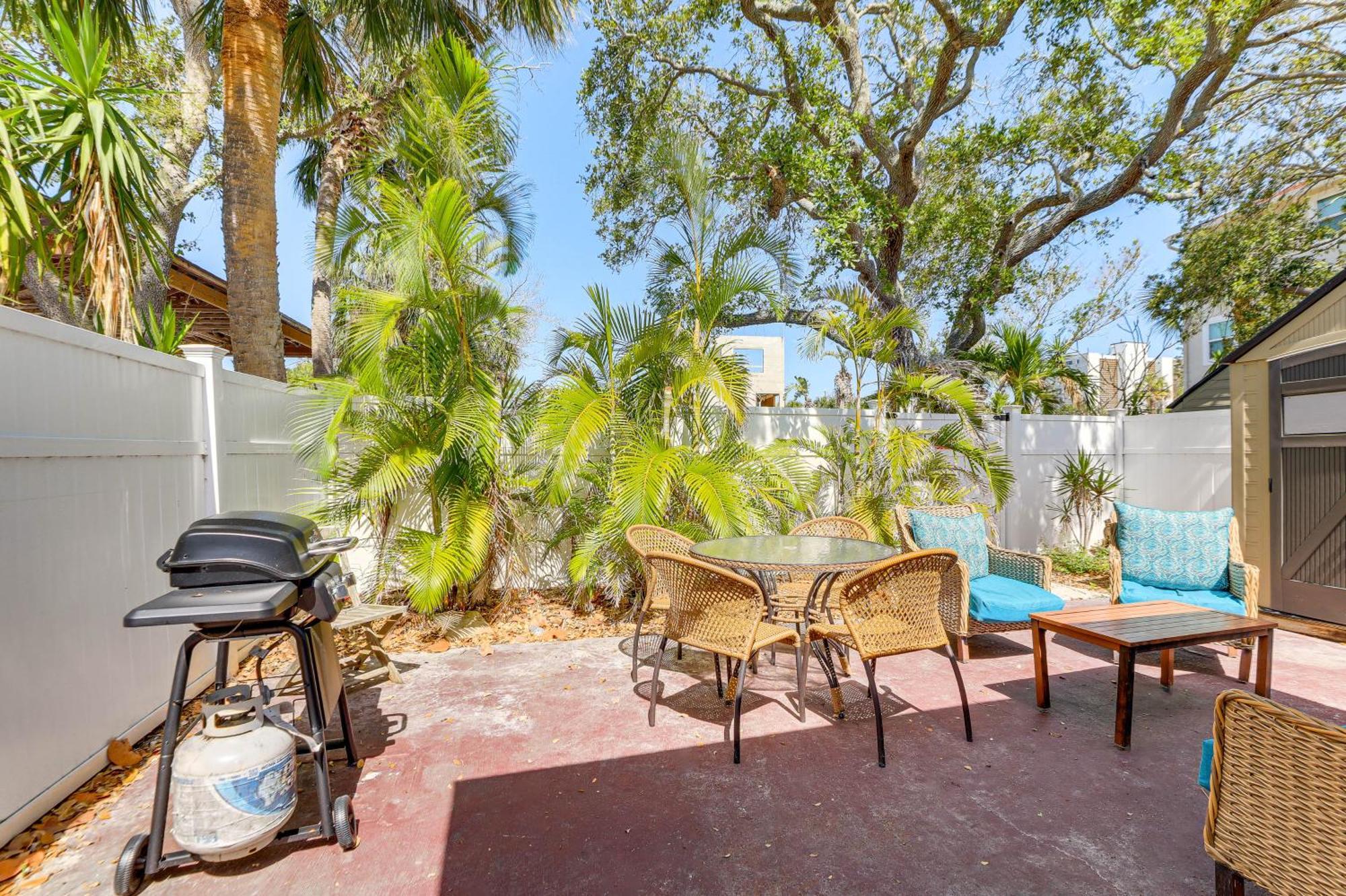 Indian Rocks Beach Duplex, Close To Beaches! 클리어워터 비치 외부 사진