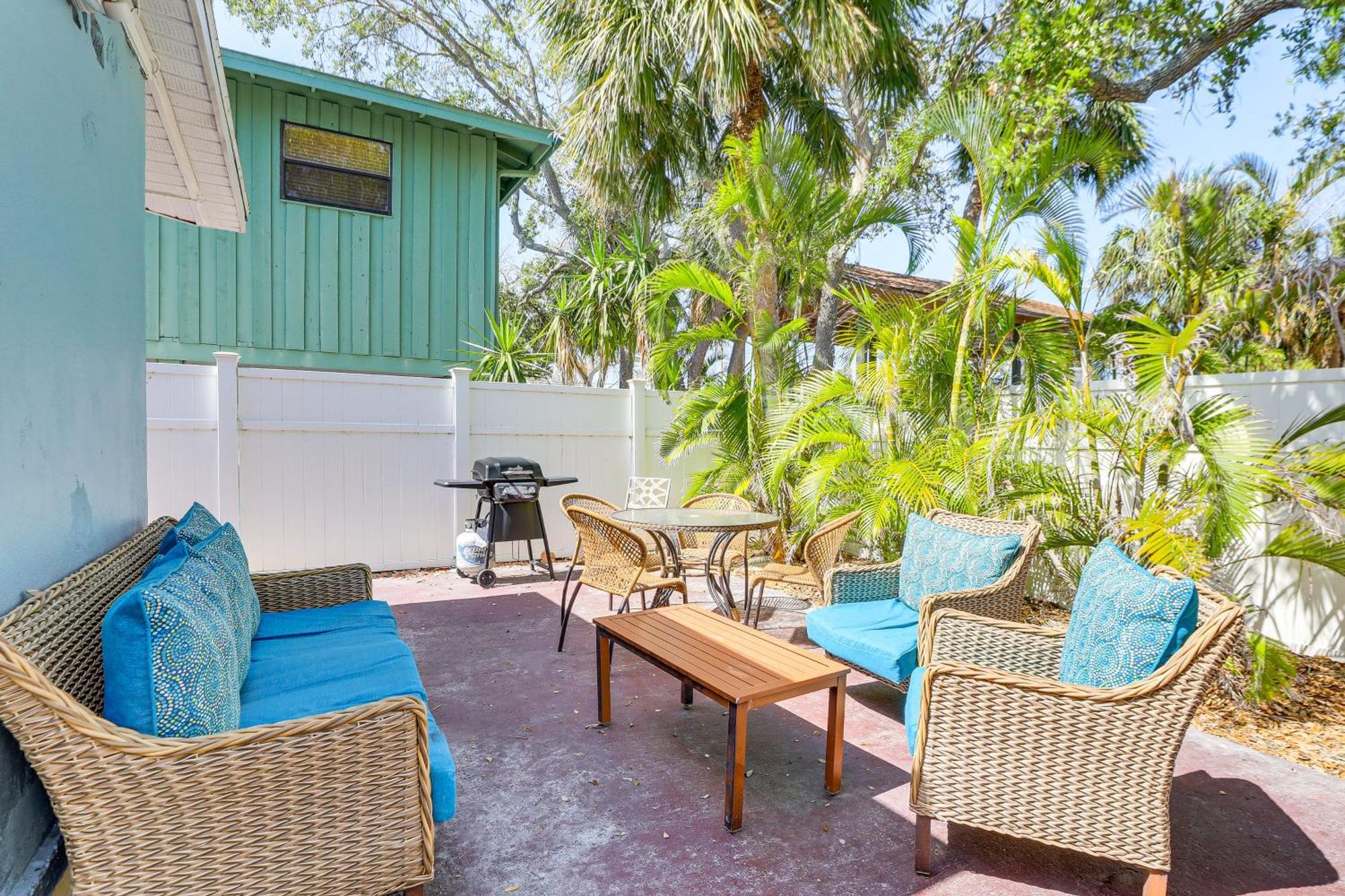 Indian Rocks Beach Duplex, Close To Beaches! 클리어워터 비치 외부 사진